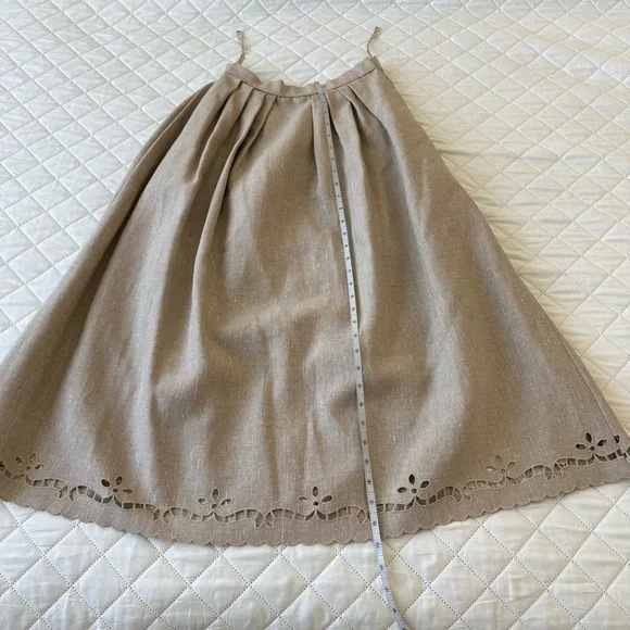 Oscar de la Renta Beige Midi Skirt - Elegant A-Line with Scalloped Hem - Picture 12 of 14